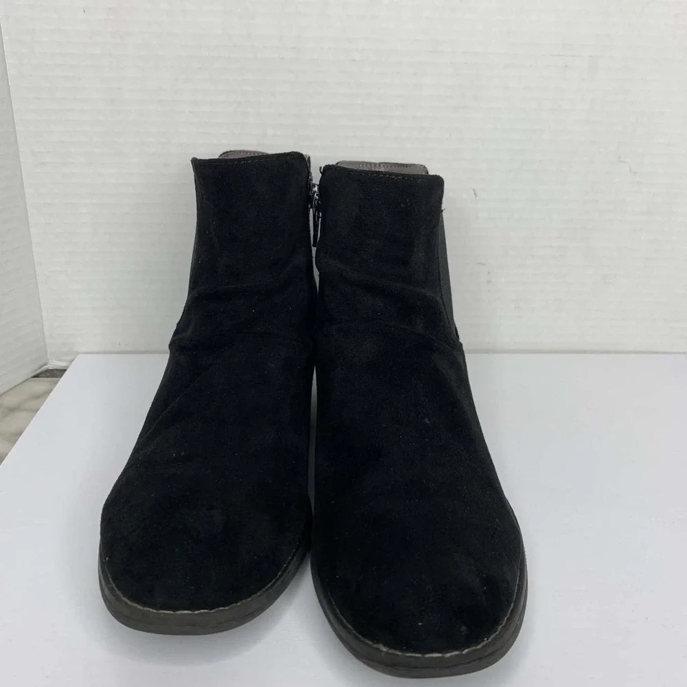 EuroSoft Adeah Black Ruched Ankle Bootie Size 8.5M